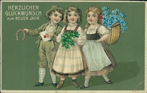 Alte Ansichtskarte Herzlichen Glückwunsch zum Neuen Jahr, Kinder mit Hufeisen, Kleeblättern und Vergissmeinnicht