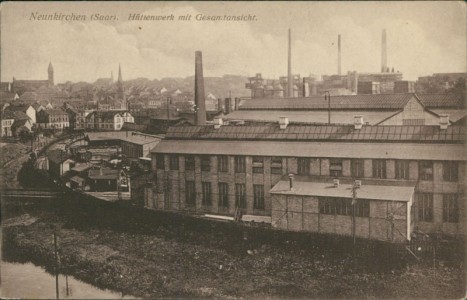 Alte Ansichtskarte Neunkirchen (Saar), Hüttenwerk mit Gesamtansicht