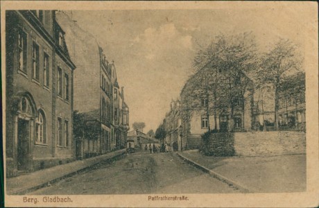 Alte Ansichtskarte Bergisch Gladbach, Paffratherstraße (LINKER RAND BESCHNITTEN)