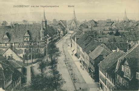 Alte Ansichtskarte Duderstadt, Duderstadt aus der Vogelperspektive mit Markt