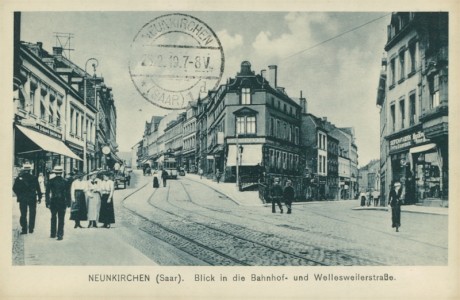 Alte Ansichtskarte Neunkirchen (Saar), Blick in die Bahnhof- und Wellesweilerstraße