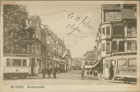 Alte Ansichtskarte Moers, Steinstraße mit Straßenbahn