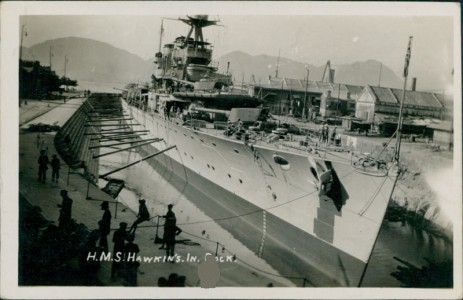 Alte Ansichtskarte HMS Hawkins, 